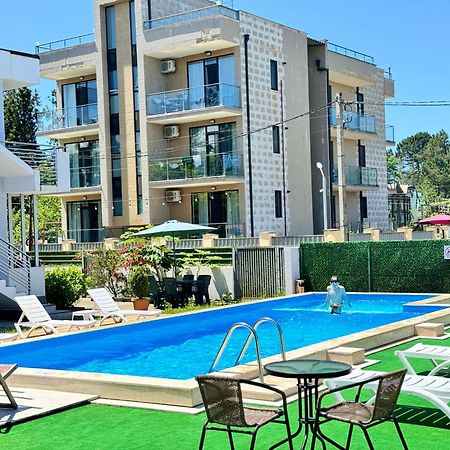 Apollo Plus Cottages อูเรคี ภายนอก รูปภาพ