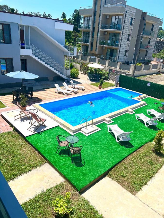 Apollo Plus Cottages อูเรคี ภายนอก รูปภาพ